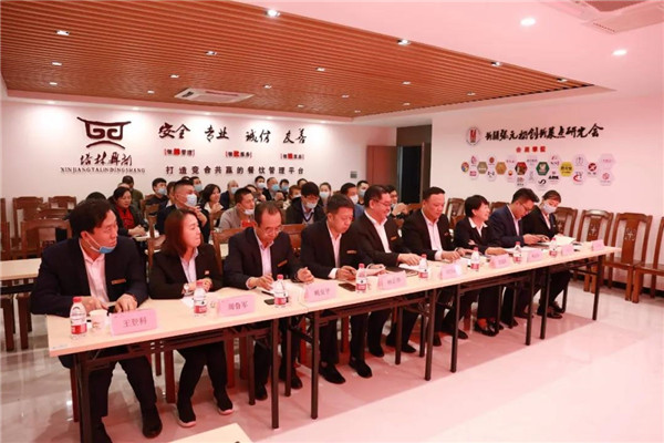 來吧，展示！競聘舞臺(tái)各顯其能